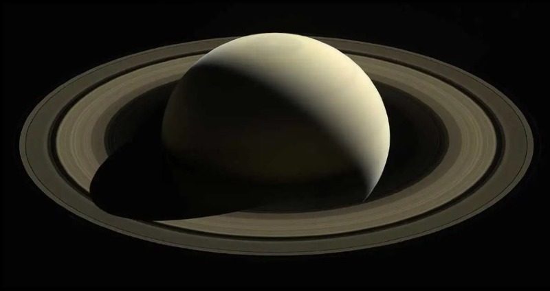 Saturn at Opposition, Isle of Wight